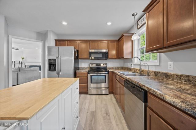 5907 Loftis Creek Lane, Knoxville, TN 37924