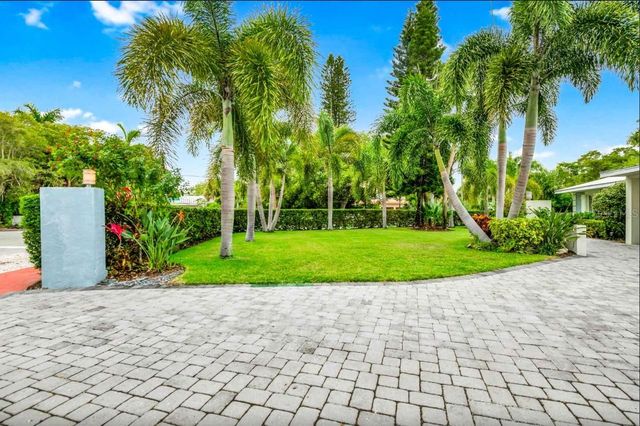 301 JACKSON DRIVE, Sarasota, FL 34236