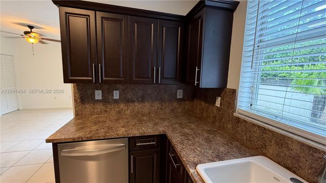 200 Riverwalk Circle ., Sunrise, FL 33326