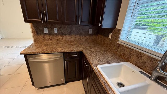 200 Riverwalk Circle ., Sunrise, FL 33326