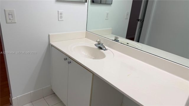 200 Riverwalk Circle ., Sunrise, FL 33326