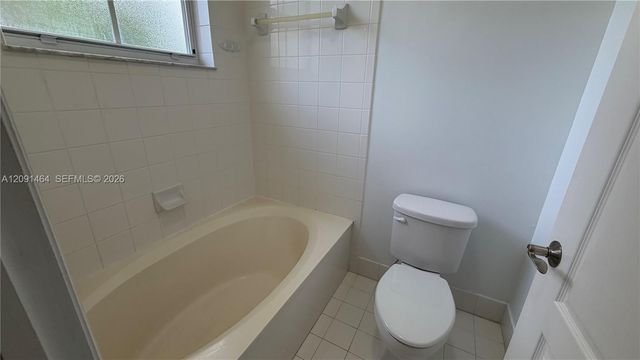 200 Riverwalk Circle ., Sunrise, FL 33326
