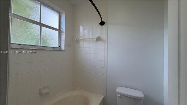 200 Riverwalk Circle ., Sunrise, FL 33326