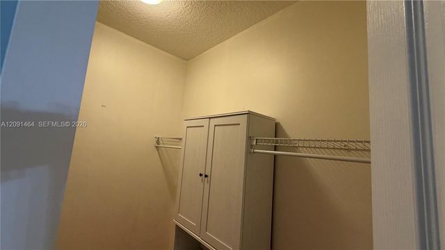 200 Riverwalk Circle ., Sunrise, FL 33326