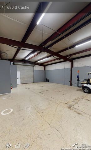 680 S Castell, New Braunfels, TX 78130