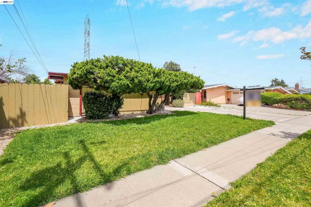 1673 Southgate St, Hayward, CA 94545