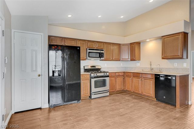 9301 Mountain Range Avenue, Las Vegas, NV 89129