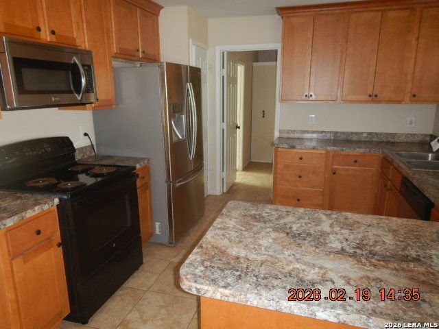 5875 Castle Lk, San Antonio, TX 78218