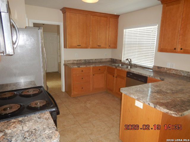 5875 Castle Lk, San Antonio, TX 78218