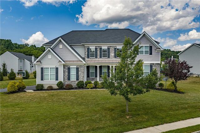 6155 Blue Belle Drive, Upper Saucon Twp, PA 18034