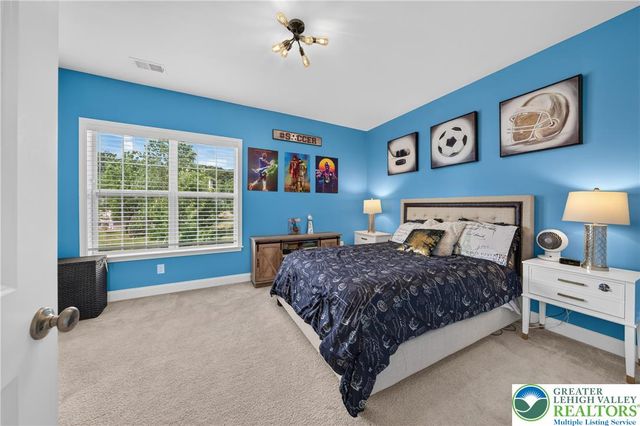 6155 Blue Belle Drive, Upper Saucon Twp, PA 18034