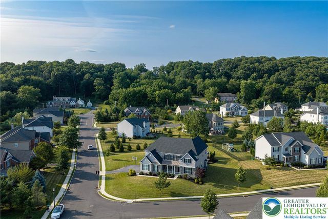 6155 Blue Belle Drive, Upper Saucon Twp, PA 18034