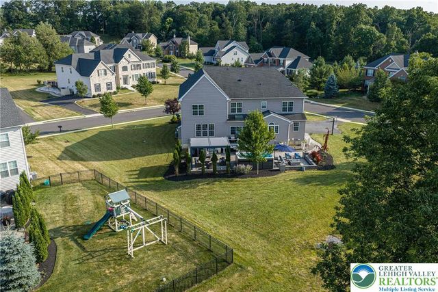 6155 Blue Belle Drive, Upper Saucon Twp, PA 18034