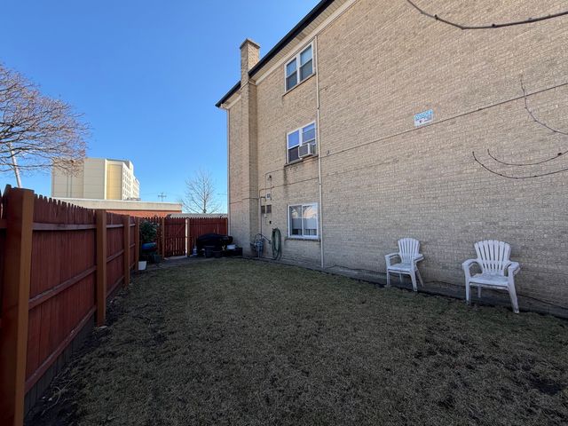 4209 Kolze Avenue 2S, Schiller Park, IL 60176