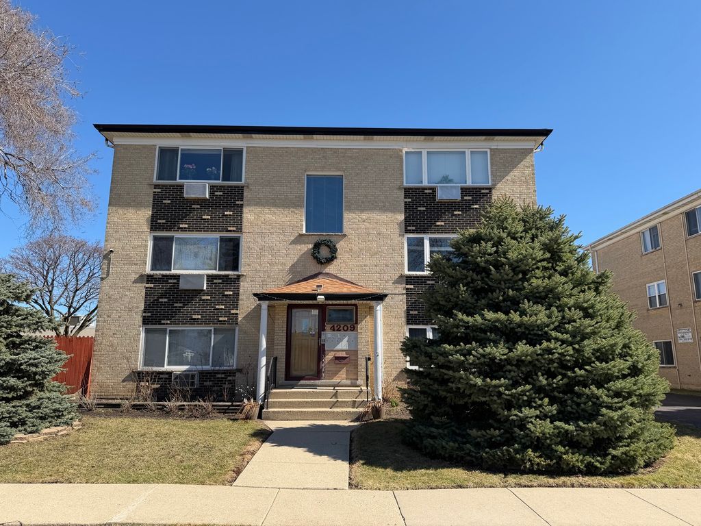 4209 Kolze Avenue 2S, Schiller Park, IL 60176