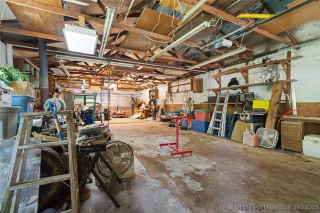 3605 E 78th Street N, Okay, OK 74446