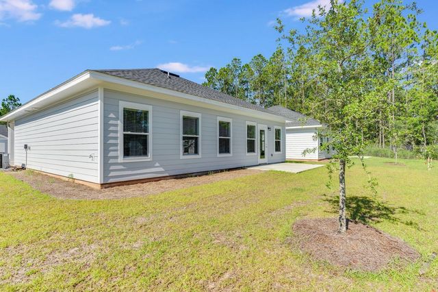170 Bradford Court, Freeport, FL 32439