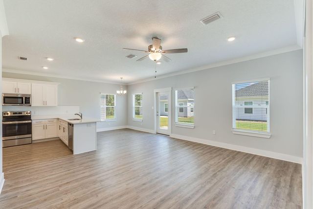 170 Bradford Court, Freeport, FL 32439