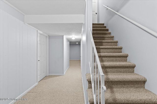 10509 Burns Ct, Louisville, KY 40223