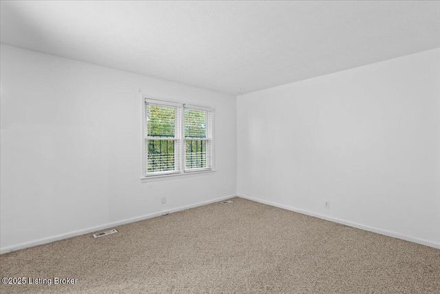 10509 Burns Ct, Louisville, KY 40223