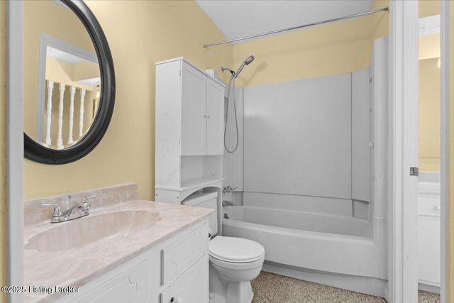 10509 Burns Ct, Louisville, KY 40223