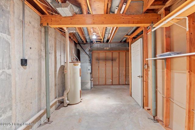 10509 Burns Ct, Louisville, KY 40223