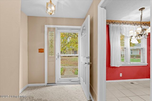 10509 Burns Ct, Louisville, KY 40223