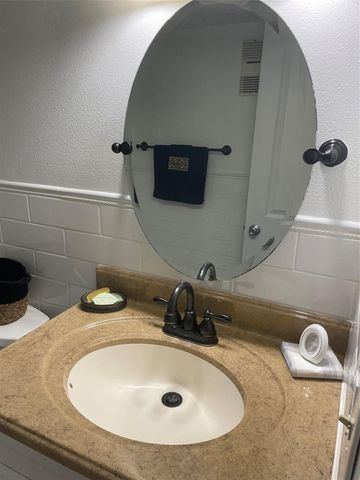 706 115TH 2401, St Petersburg, FL 33716