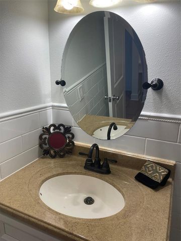 706 115TH 2401, St Petersburg, FL 33716