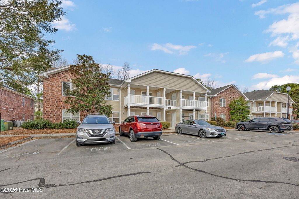 4416 Jay Bird Circle Unit 201, Wilmington, NC 28412