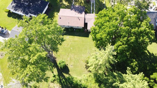 131 Riverside Drive, Alma, MI 48801