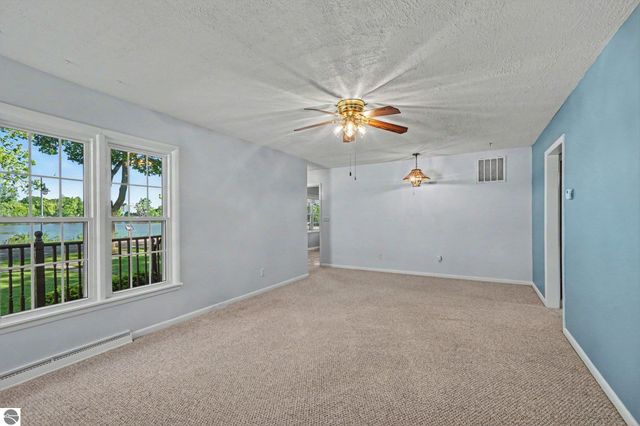131 Riverside Drive, Alma, MI 48801