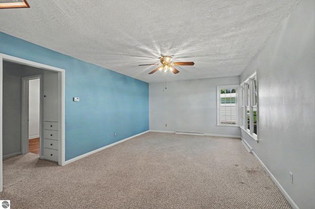 131 Riverside Drive, Alma, MI 48801