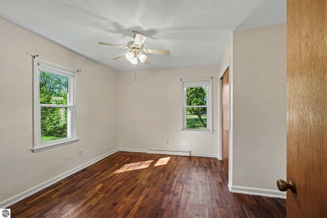 131 Riverside Drive, Alma, MI 48801
