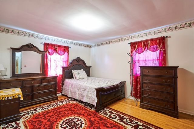 636 Franklin Avenue, Cuyahoga Falls, OH 44221