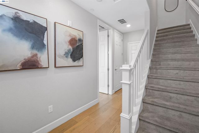 405 Industrial Parkway, Hayward, CA 94544