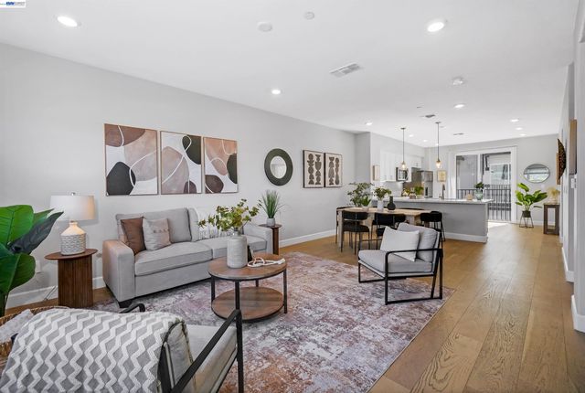 405 Industrial Parkway, Hayward, CA 94544