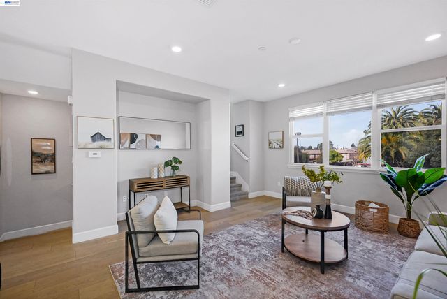 405 Industrial Parkway, Hayward, CA 94544