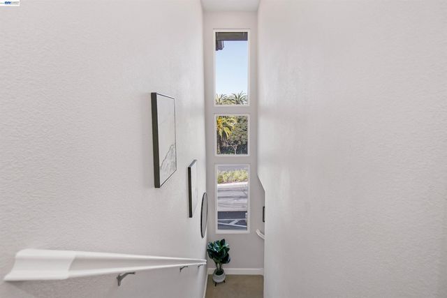 405 Industrial Parkway, Hayward, CA 94544