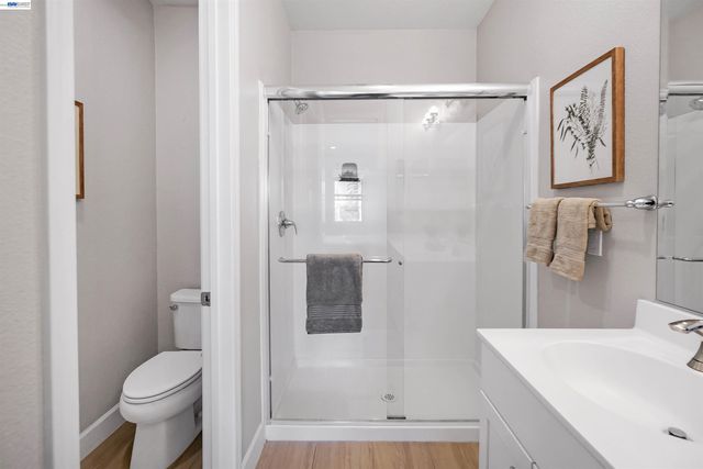 405 Industrial Parkway, Hayward, CA 94544