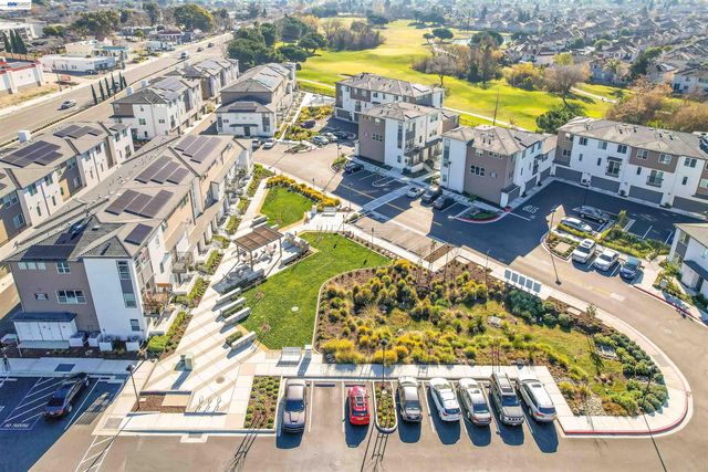 405 Industrial Parkway, Hayward, CA 94544