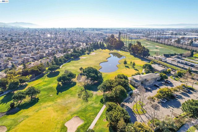 405 Industrial Parkway, Hayward, CA 94544