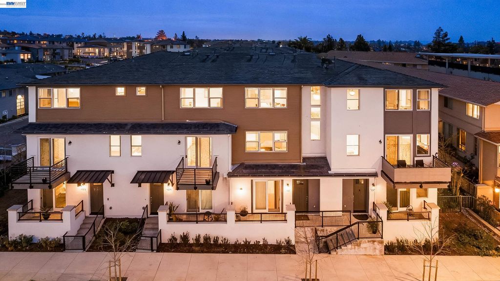 405 Industrial Parkway, Hayward, CA 94544