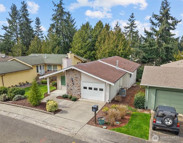 24619 12th Avenue S, Des Moines, WA 98198