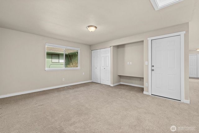 24619 12th Avenue S, Des Moines, WA 98198