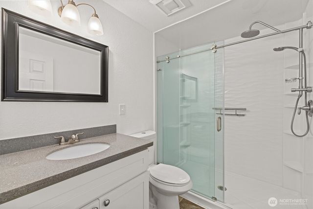 24619 12th Avenue S, Des Moines, WA 98198