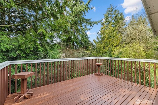 24619 12th Avenue S, Des Moines, WA 98198