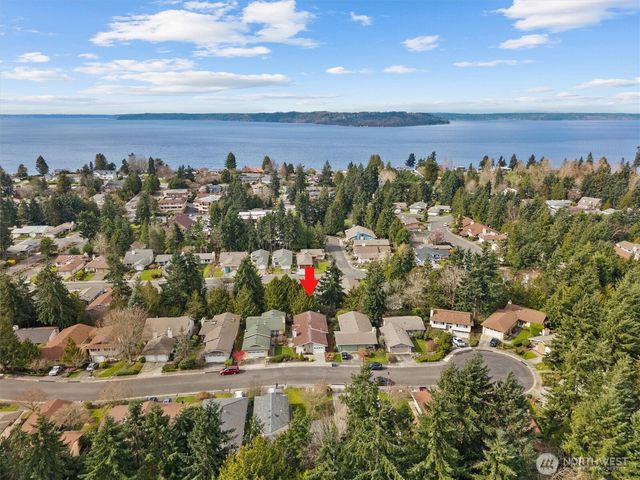 24619 12th Avenue S, Des Moines, WA 98198