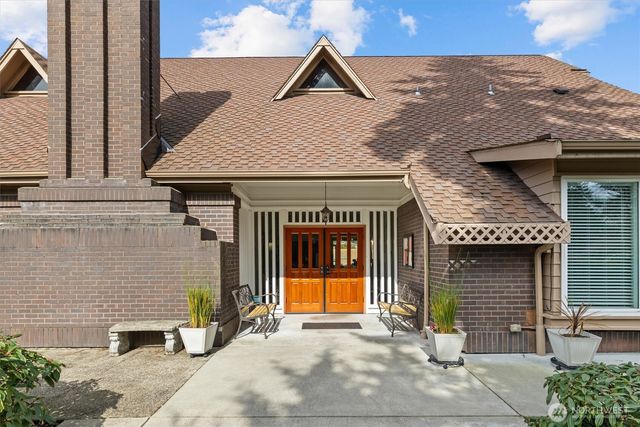 24619 12th Avenue S, Des Moines, WA 98198