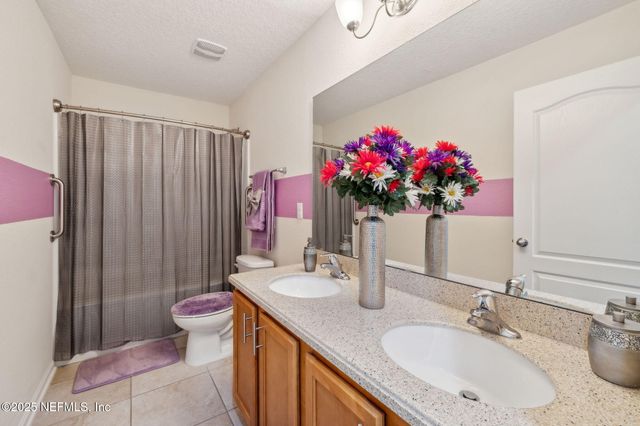 127 BRADFORD LAKE Circle, Jacksonville, FL 32218
